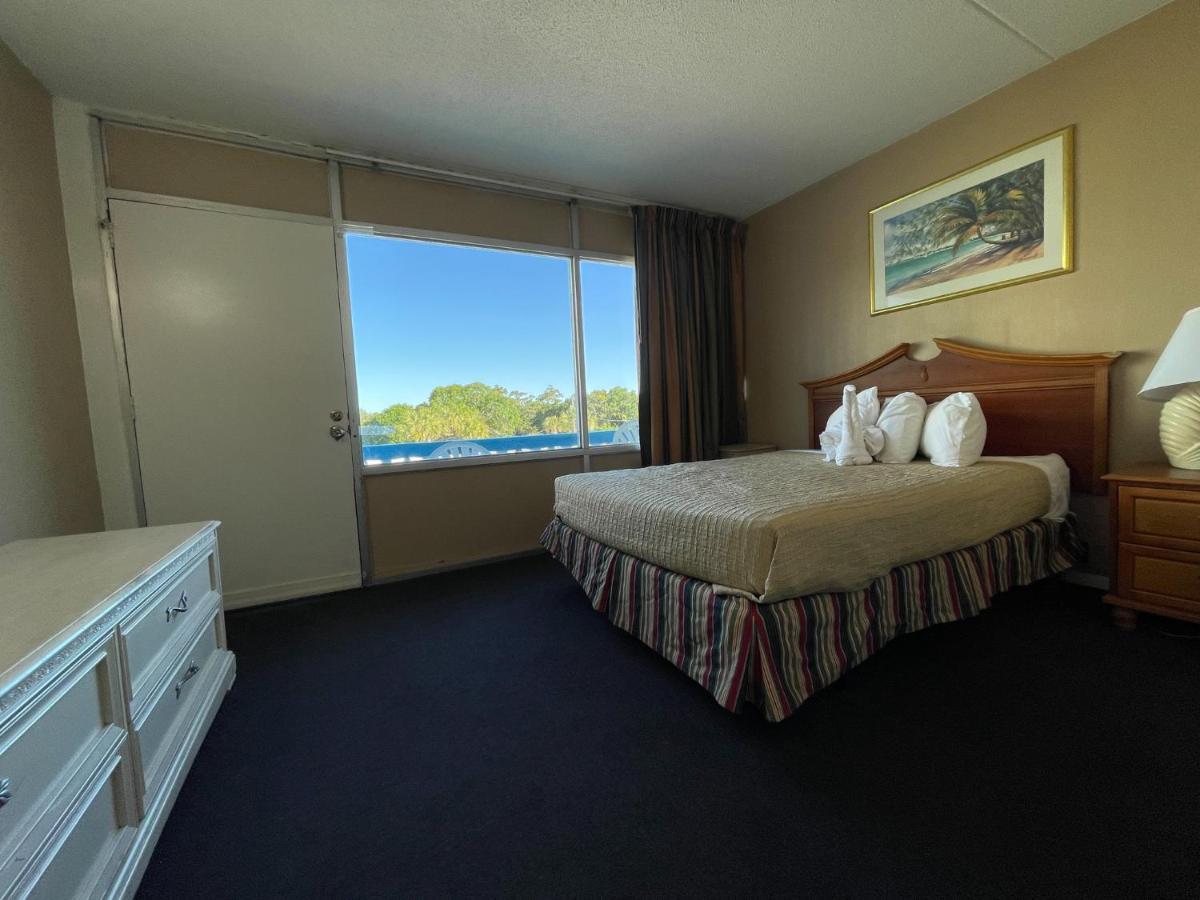 Polynesian Oceanfront Hotel Миртл-Бич Экстерьер фото