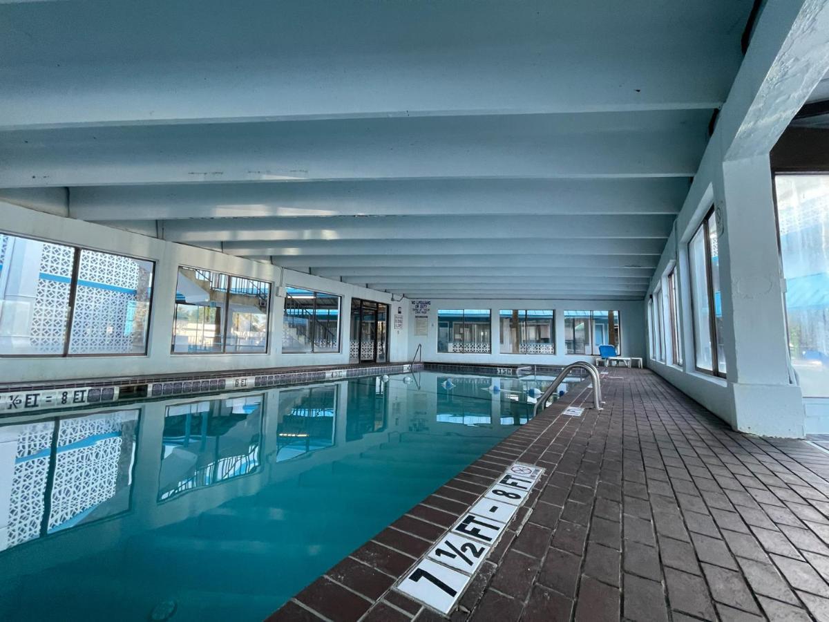 Polynesian Oceanfront Hotel Миртл-Бич Экстерьер фото